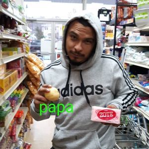 Meet your Posher, Javi